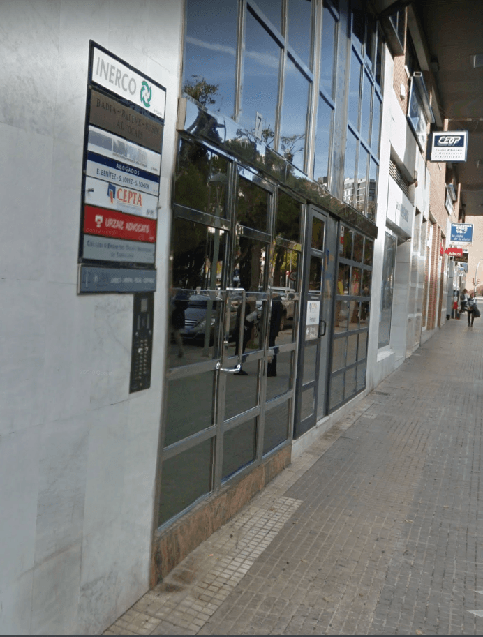 Fachada del edificio donde se ubica Badia Advocats en Tarragona