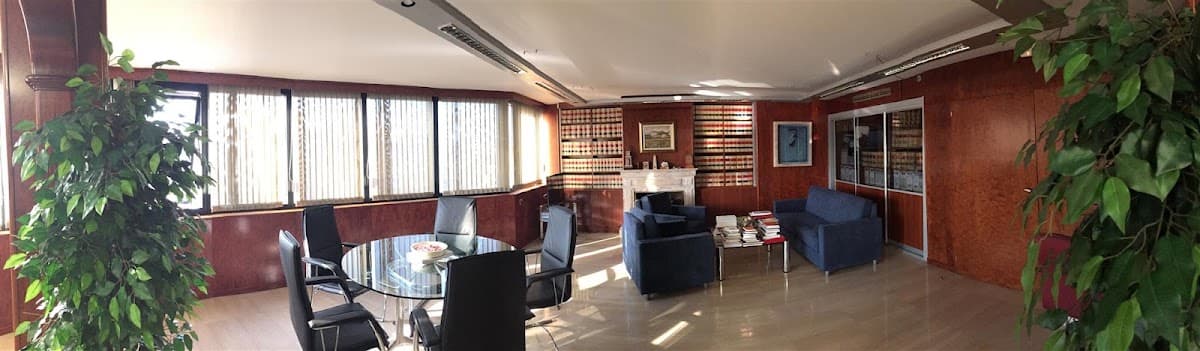 Biblioteca jurídica del despacho Badia Advocats en Tarragona